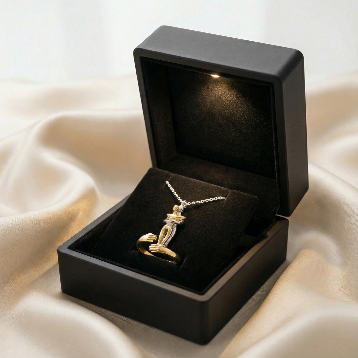 Arleyn Hug Kolye + Hug Yüzük Hediye